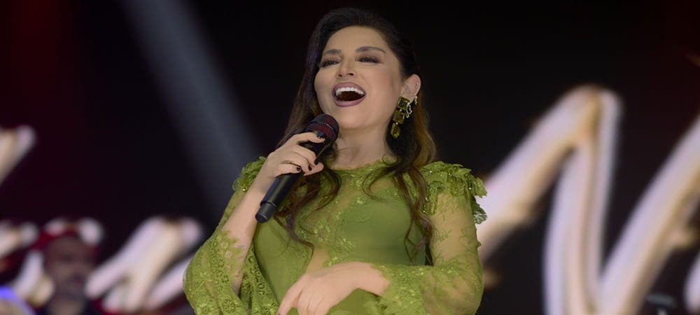 Aşkın Nur Yengi Bayramda Antalya’da Sahneyi Büyüledi