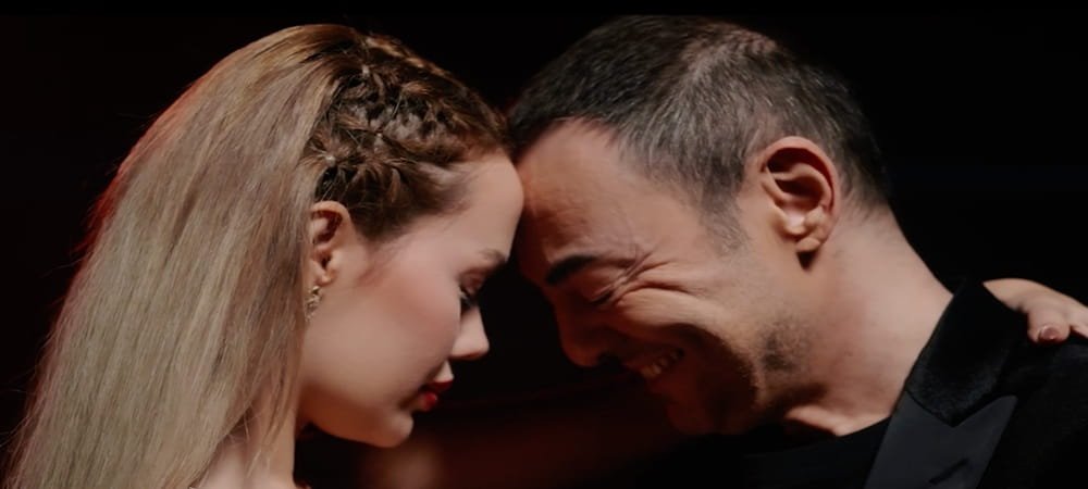 GAMZE KARTA VE SERDAR ORTAÇ'TAN İLKBAHAR TADINDA DÜET!